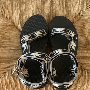 Brand new, never worn, Tevas. Black and gray design, midform sole.